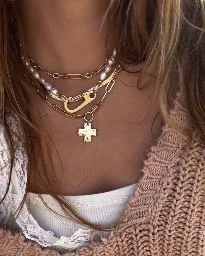 Chunky Cross and Pearl Lock Maximalist Set