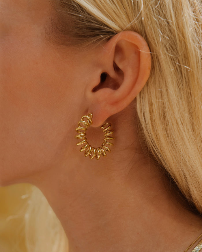 Costa Hoops