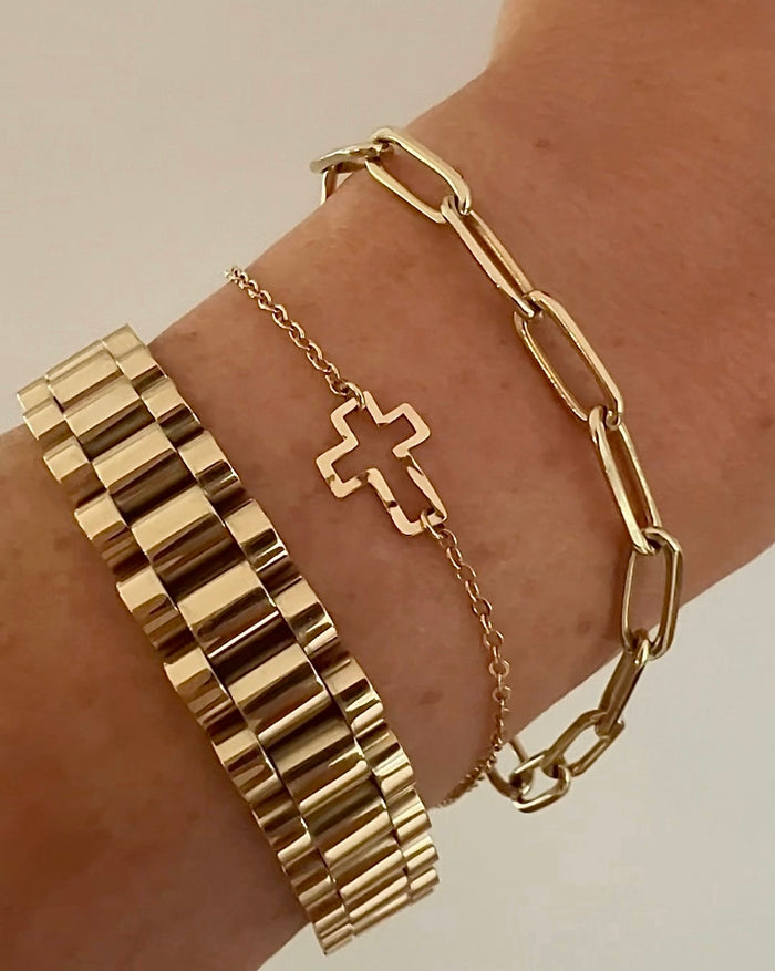 Itty Bitty Cross Bracelet