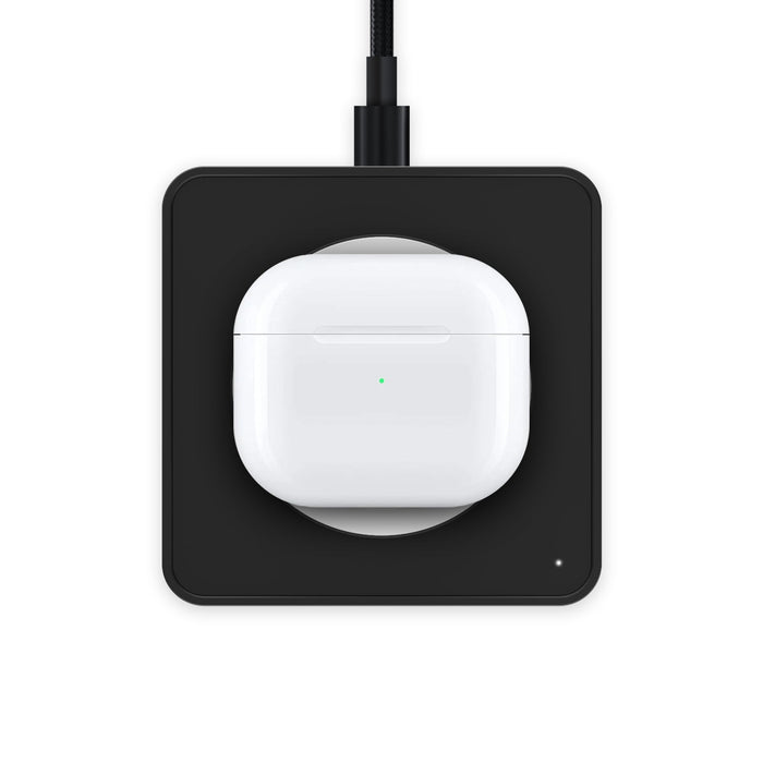 Revolutionary super-fast charging pad: Transform the way you power up. Effortlessly charge your devices at blazing speeds with this cutting-edge charging pad.