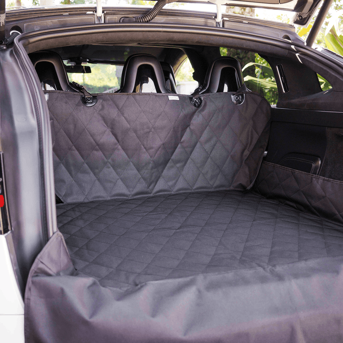 gray trunk liner