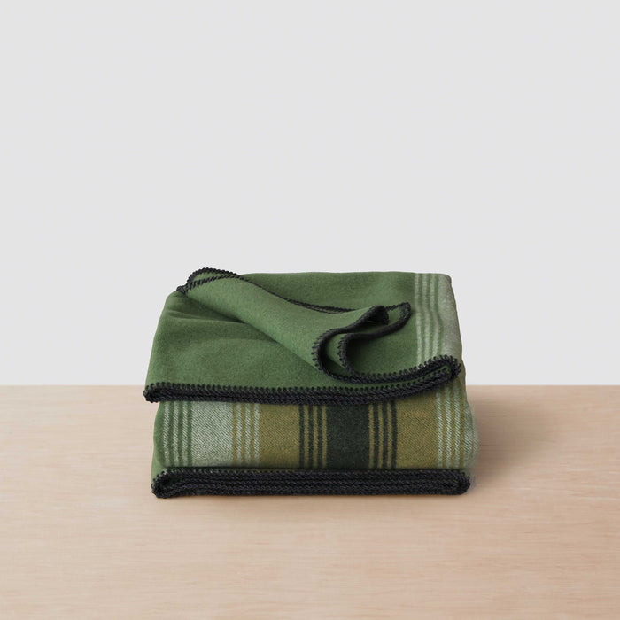 green stripe