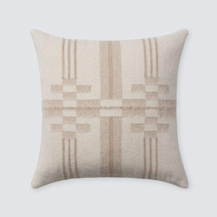 Vera Pillow